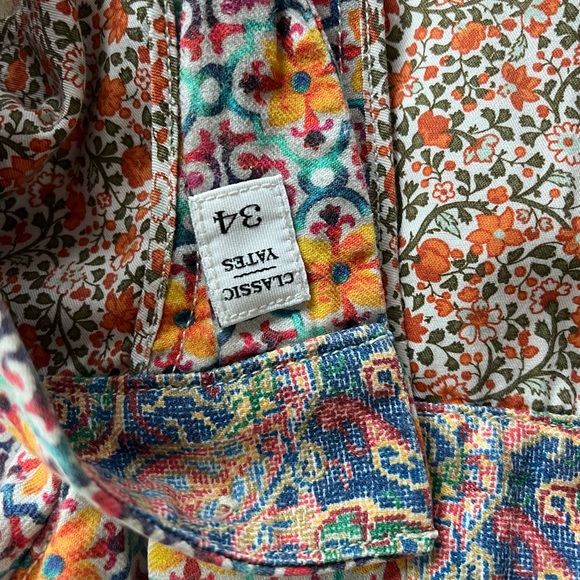 🌼 Blossom into Style with Flower Pattern Shorts! 🌼 - Picture 4 of 5